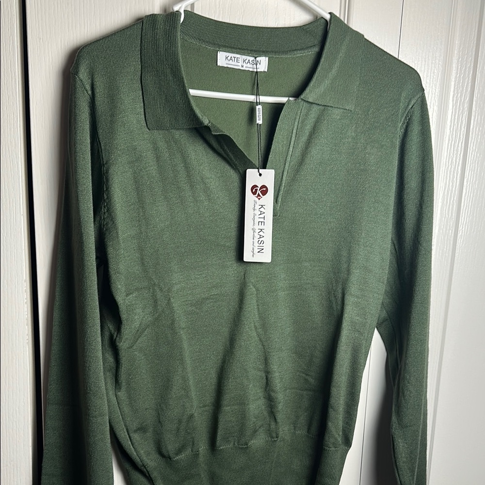 Kate Kasin Women's Green V-Neck Sweater